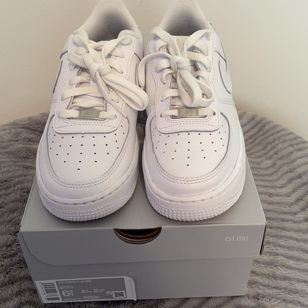 Nike Air Force 1